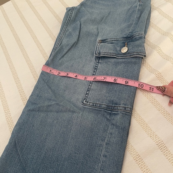 AE Dreamy Drape Stretch Super High-Waisted Cargo Baggy Wide-Leg Jean - Picture 11 of 15